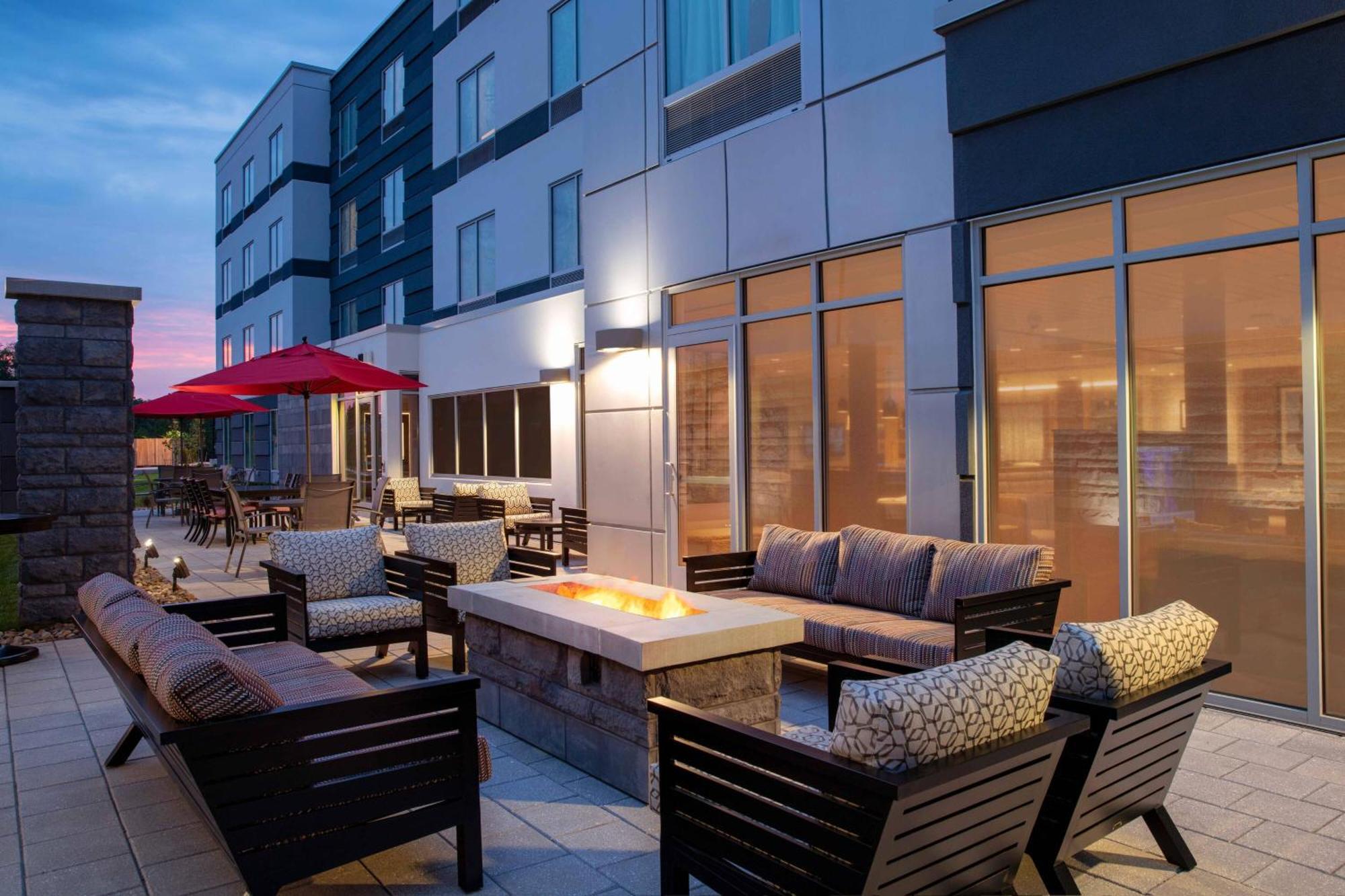 Fairfield By Marriott Inn & Suites Lewisburg Exterior foto